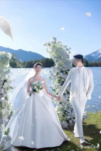 李施嬅土耳其拍婚纱照，是分手复合还是为新恋情做准备？