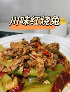 兔子肉尽量少吃，兔肉健康？煮熟防病，尿酸孕妈慎吃！