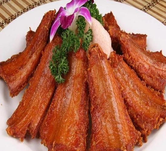 蛇肉可以吃吗，蛇肉好吃营养高？注意安全别乱吃！