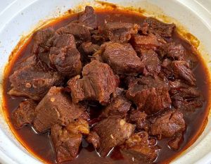 家常炖牛肉快速软烂，炖牛肉不焯水，先泡再炒，不腥更香！