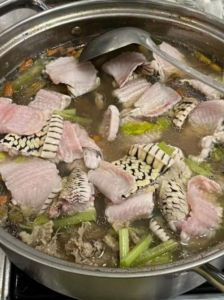 为什么好少人吃蛇肉，蛇肉少人吃因口感味怪怕蛇毒